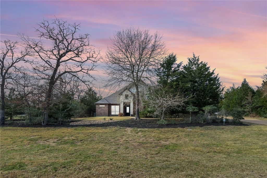 3501 Kanati Cove, College Station, TX 77845