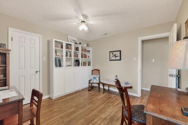 507 Thousand Oaks BLVD, Georgetown, TX 78628
