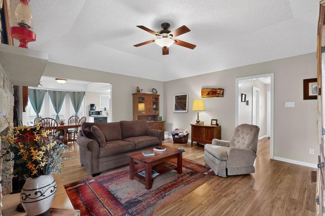 507 Thousand Oaks BLVD, Georgetown, TX 78628