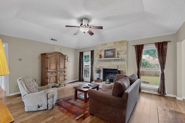 507 Thousand Oaks BLVD, Georgetown, TX 78628