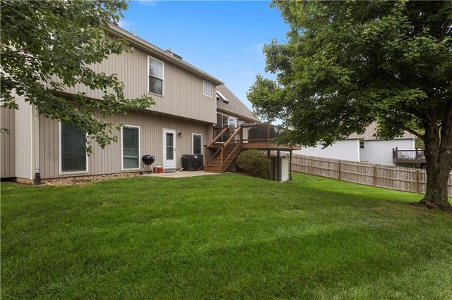 8423 N Paris Court, Kansas City, MO 64153