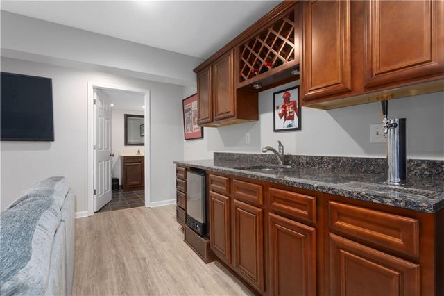 8423 N Paris Court, Kansas City, MO 64153