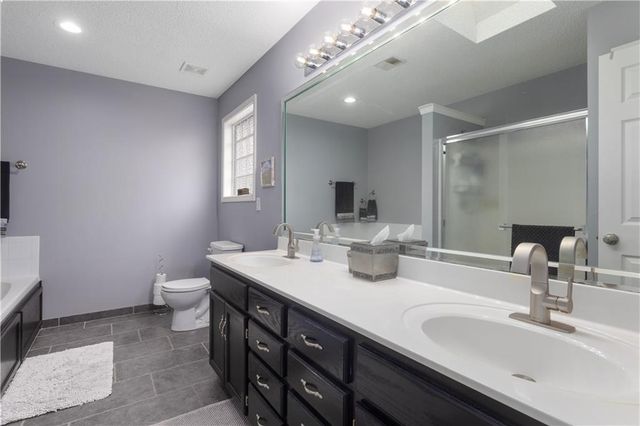 8423 N Paris Court, Kansas City, MO 64153