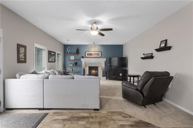 8423 N Paris Court, Kansas City, MO 64153