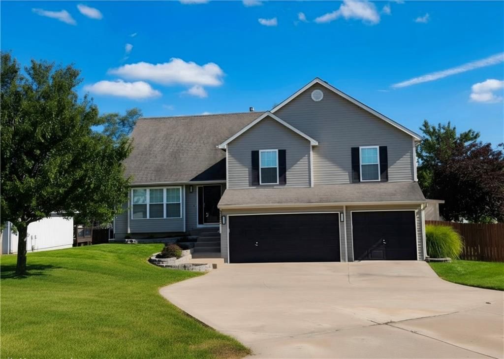 8423 N Paris Court, Kansas City, MO 64153