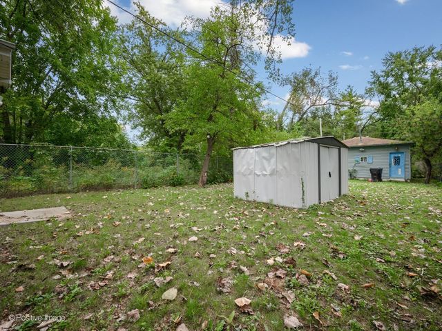 15709 Lexington Avenue, Harvey, IL 60426
