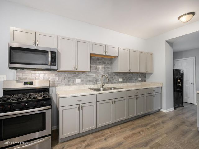 15709 Lexington Avenue, Harvey, IL 60426