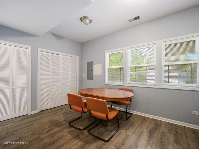 15709 Lexington Avenue, Harvey, IL 60426