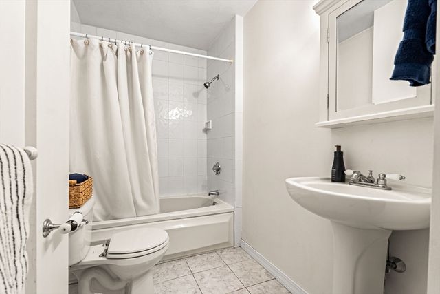 7 Hamilton Street 2, Salem, MA 01970