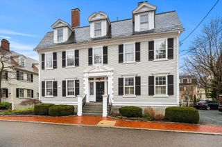 7 Hamilton Street 2, Salem, MA 01970