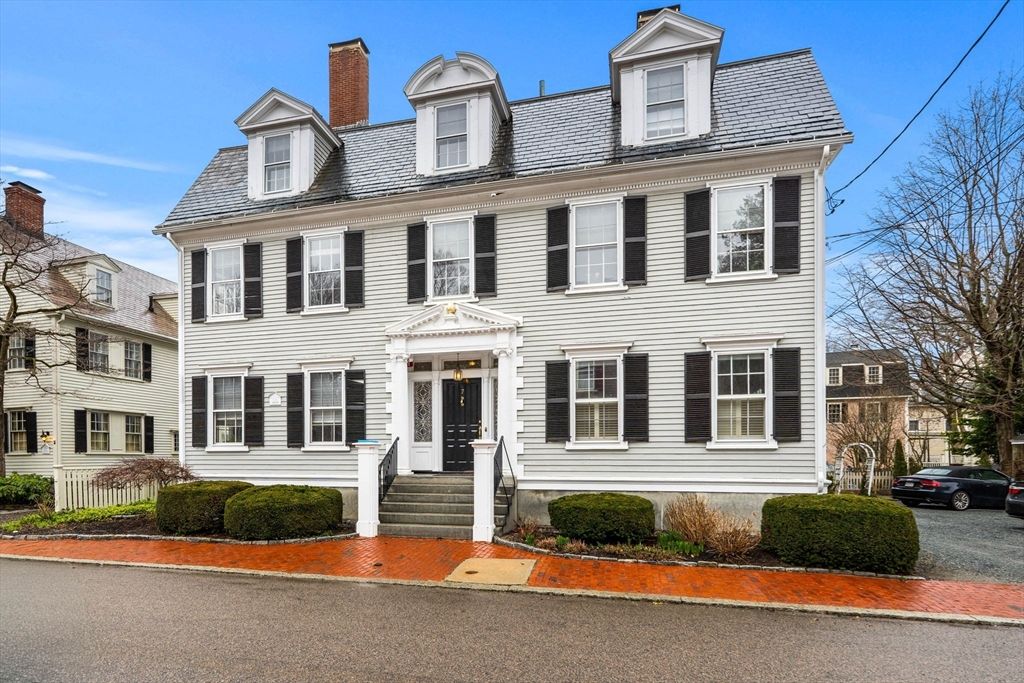 7 Hamilton Street 2, Salem, MA 01970