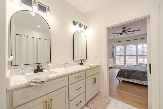 245 FULLEN LN, Savannah, TN 38372