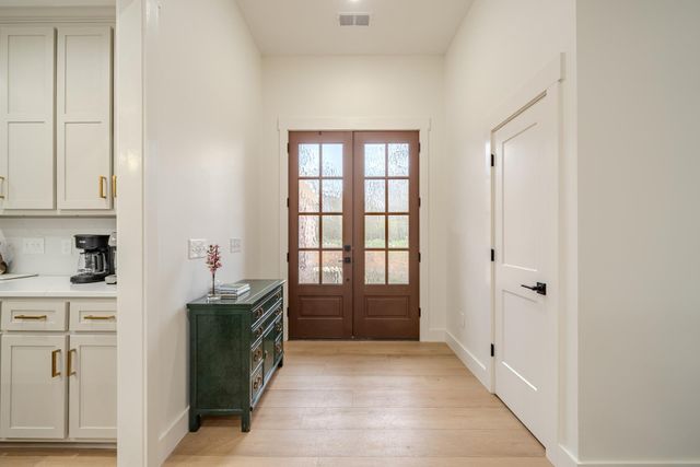 245 FULLEN LN, Savannah, TN 38372