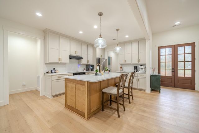 245 FULLEN LN, Savannah, TN 38372