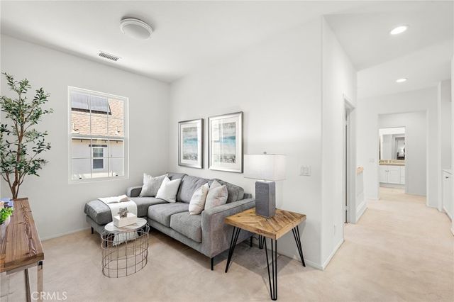 63 Tuberose St, Ladera Ranch, CA 92694