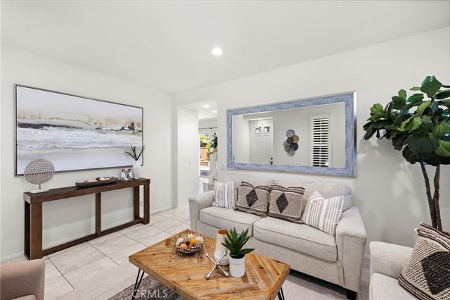 63 Tuberose St, Ladera Ranch, CA 92694