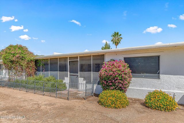6612 E Calle Cavalier, Tucson, AZ 85715
