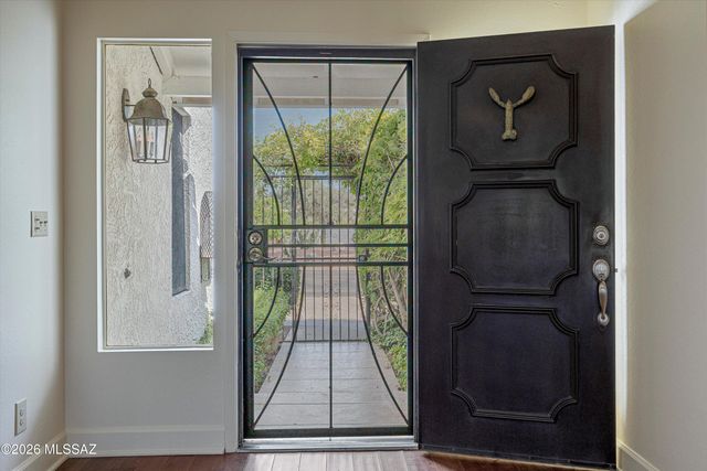 6612 E Calle Cavalier, Tucson, AZ 85715