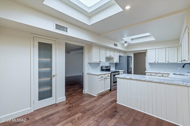 6612 E Calle Cavalier, Tucson, AZ 85715