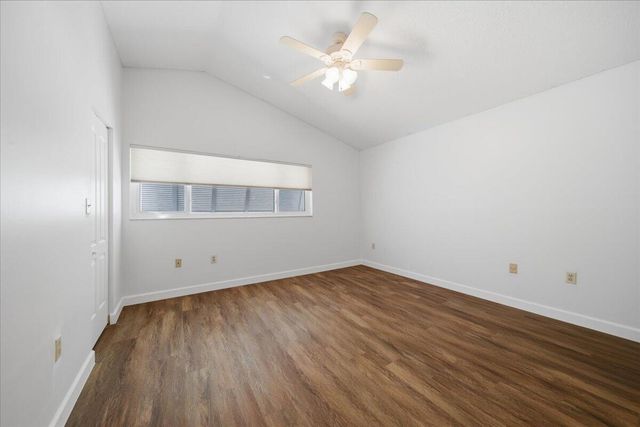 1383 NW 122nd Terrace, Pembroke Pines, FL 33026