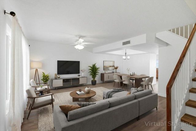 1383 NW 122nd Terrace, Pembroke Pines, FL 33026