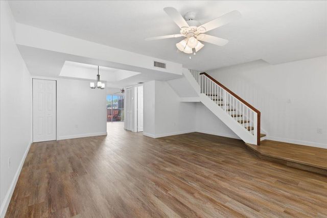 1383 NW 122nd Terrace, Pembroke Pines, FL 33026