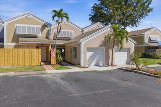 1383 NW 122nd Terrace, Pembroke Pines, FL 33026
