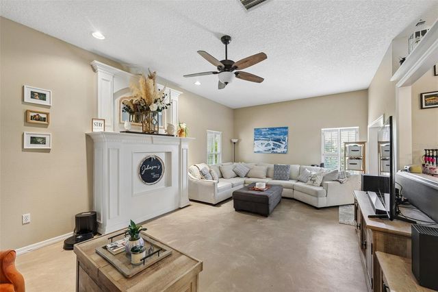 4919 32ND AVENUE DRIVE W, Bradenton, FL 34209
