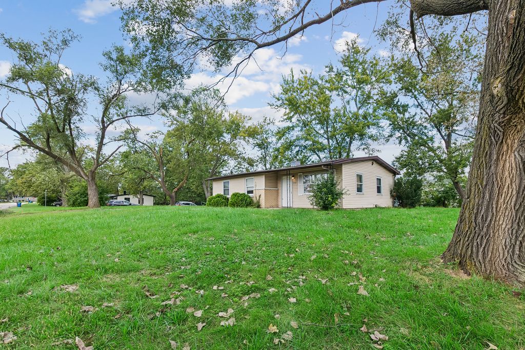 1759 222nd Place, Sauk Village, IL 60411 — photo 2