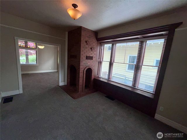 2716 S 14th Street, Tacoma, WA 98405