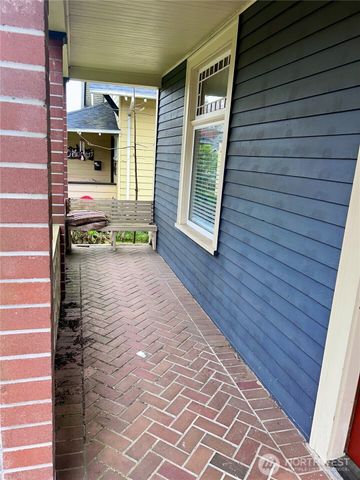 2716 S 14th Street, Tacoma, WA 98405