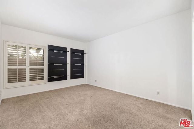 1131 ALTA LOMA Road 106, West Hollywood, CA 90069