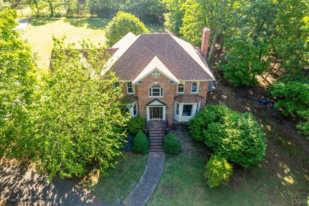 1068 Huckleberry Lane, Lynchburg, VA 24503