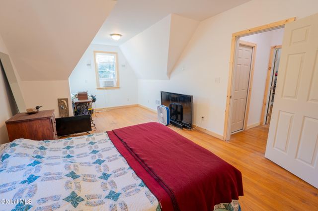 7 Corinth Place, Hadley, NY 12835