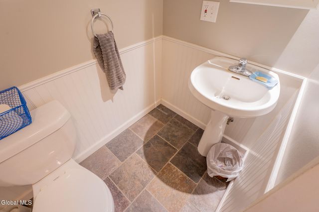 7 Corinth Place, Hadley, NY 12835