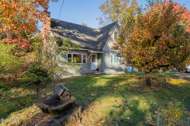 7 Corinth Place, Hadley, NY 12835