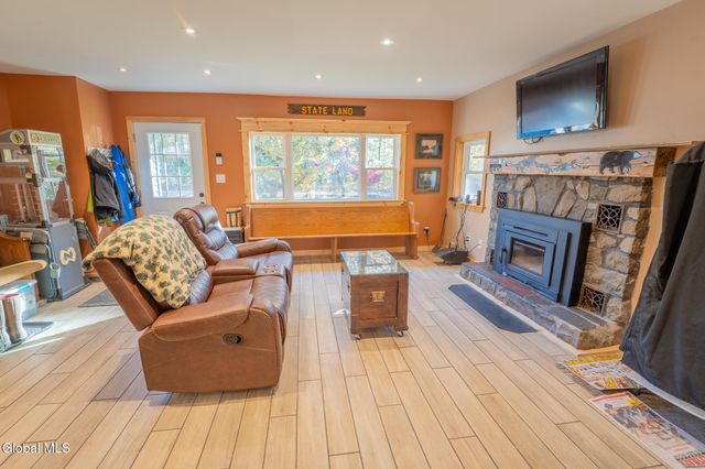 7 Corinth Place, Hadley, NY 12835