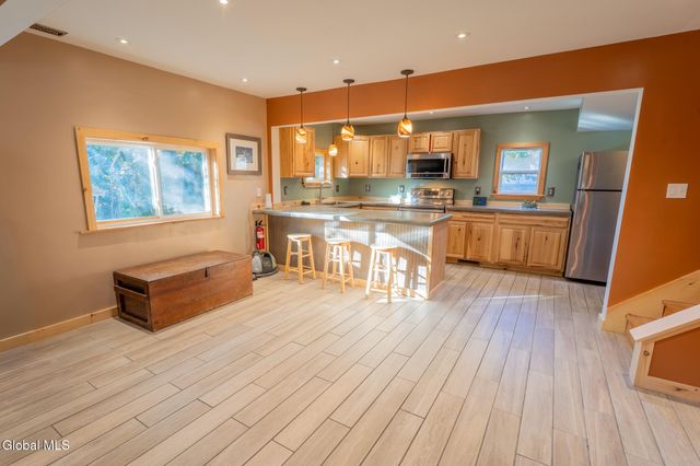 7 Corinth Place, Hadley, NY 12835