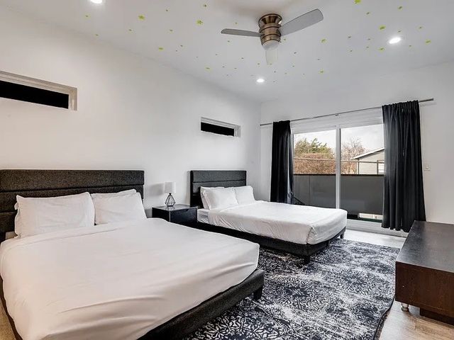 130 S Cisco, Dallas, TX 75246