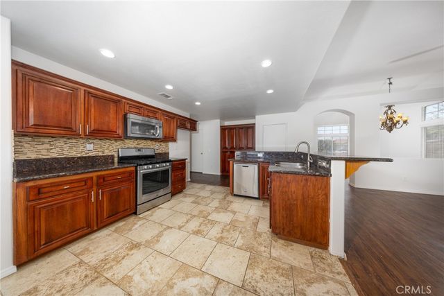 1201 Amador, Colton, CA 92324