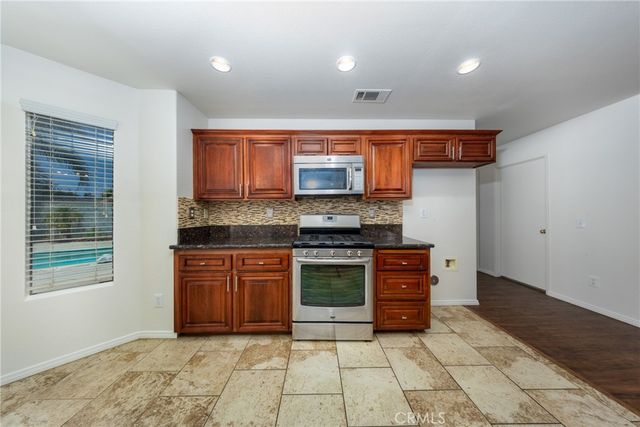 1201 Amador, Colton, CA 92324