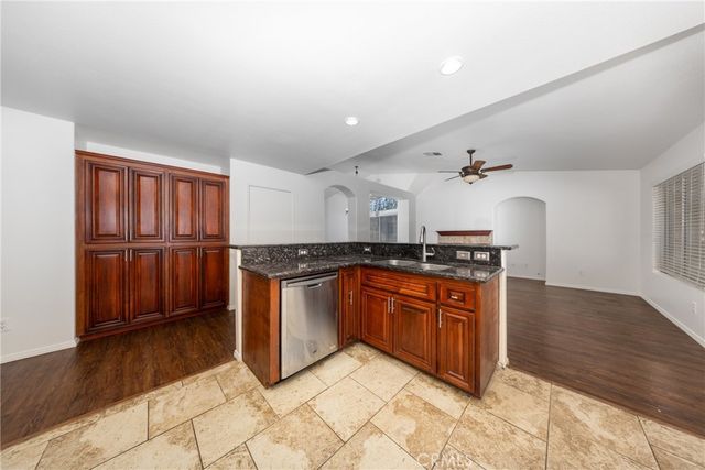 1201 Amador, Colton, CA 92324
