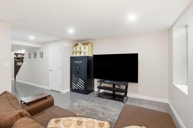 920 Shaula Drive, Columbus, OH 43240