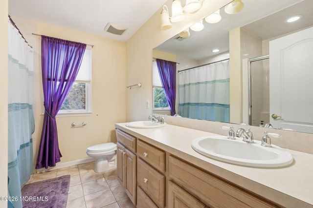 1801 Finderne Street, Oakhurst, NJ 07755