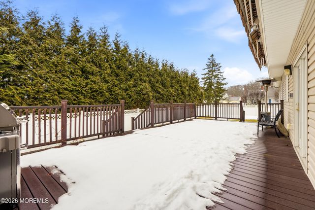 1801 Finderne Street, Oakhurst, NJ 07755