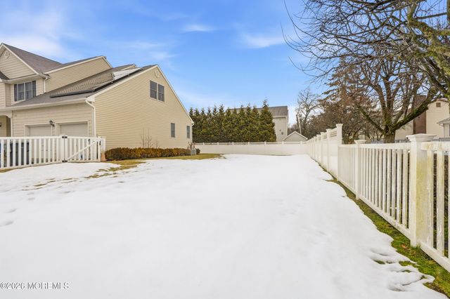 1801 Finderne Street, Oakhurst, NJ 07755