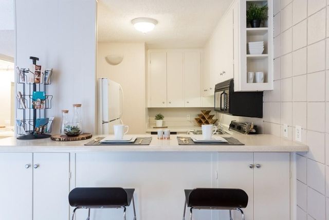 3212 Red River ST 110, Austin, TX 78705