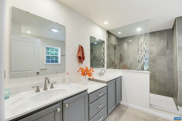 64 PINE RD, Louisa, VA 23093
