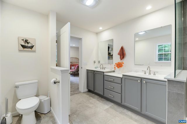 64 PINE RD, Louisa, VA 23093