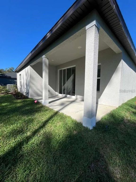 Image 11 of property listing at 8273 SW 196TH COURT ROAD, Dunnellon, FL 34432